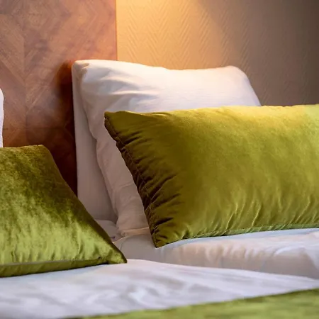 The Alfred Otel