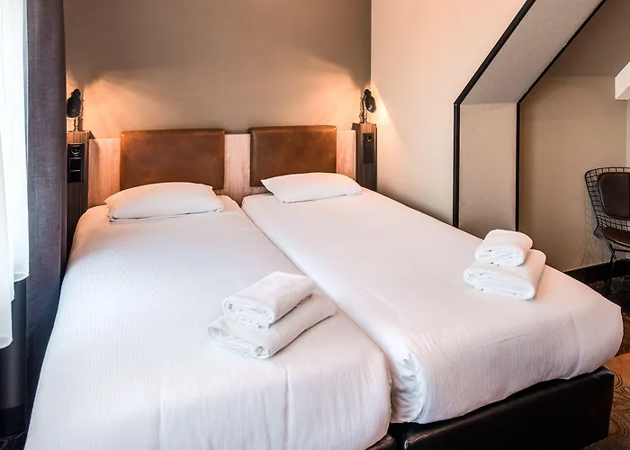 מלון The Alfred 3*