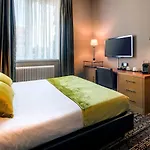 ジ アルフレッド ホテル